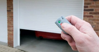 Купить автоматику для рулонных ворот Орел, цена от 2797 руб.