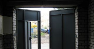 Купить гаражные ворота распашные Орел, цена от 3958 руб.